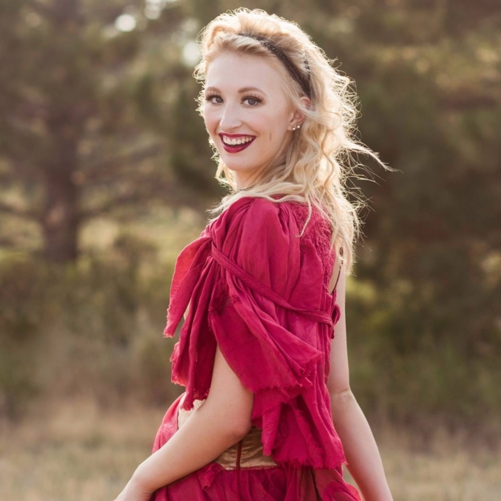 Meet your Posher, Michaela